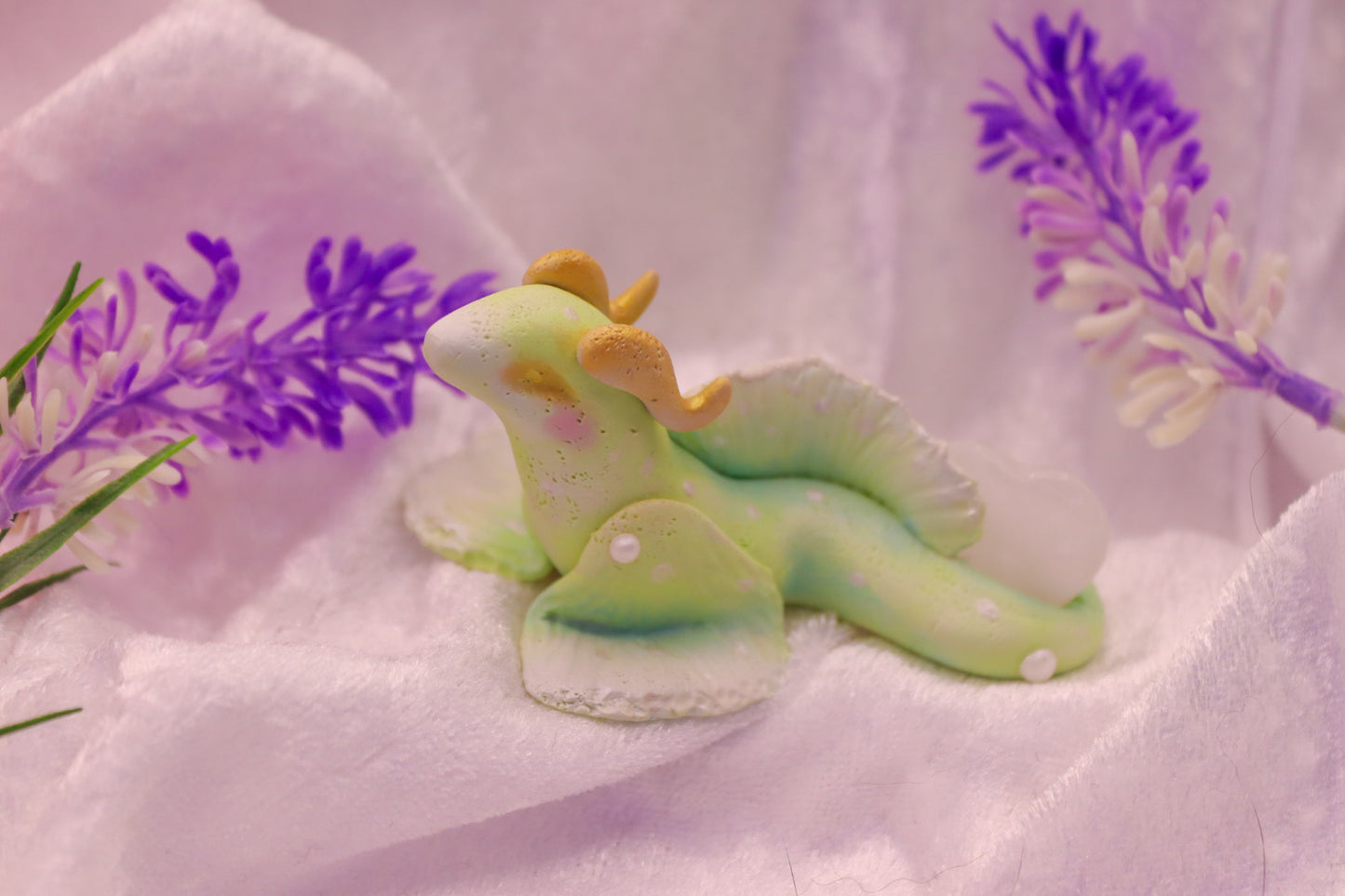 MADE TO ORDER - Lumin Kin - Medium Sculptures