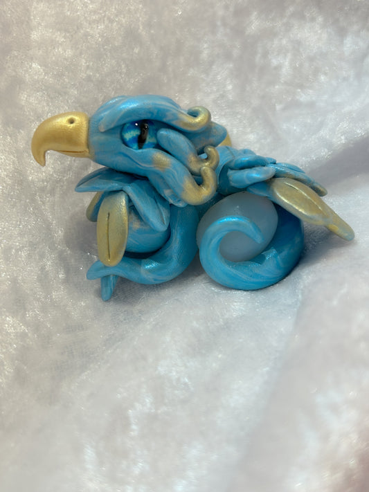 Water Griffin Crystal Egg Keeper